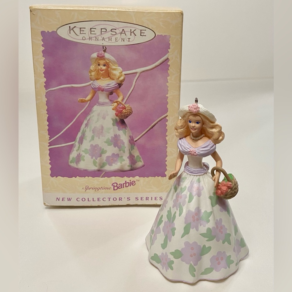 🌹🍃New In Box ~ 1995 “Springtime Barbie” Hallmark Keepsake 1st Series Ornament 🍃🌹